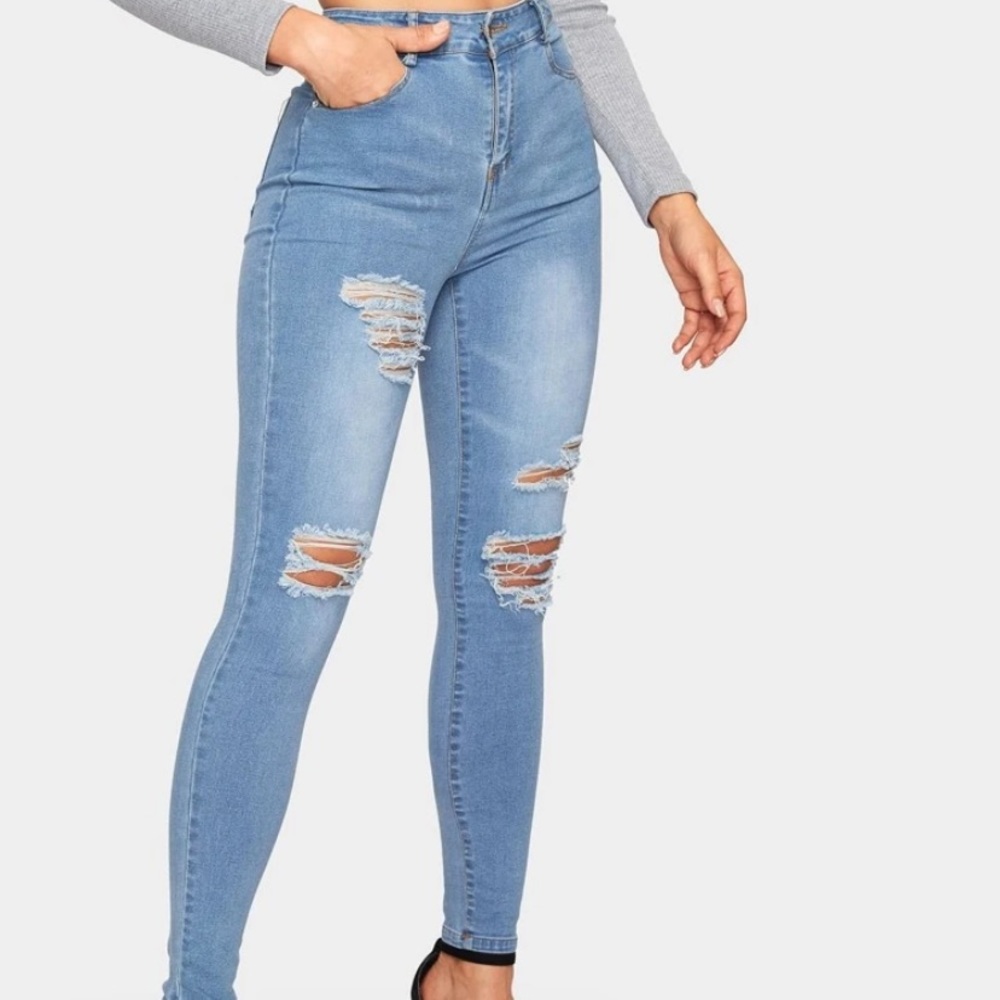 Distressed High Rise Skinny Jeans
